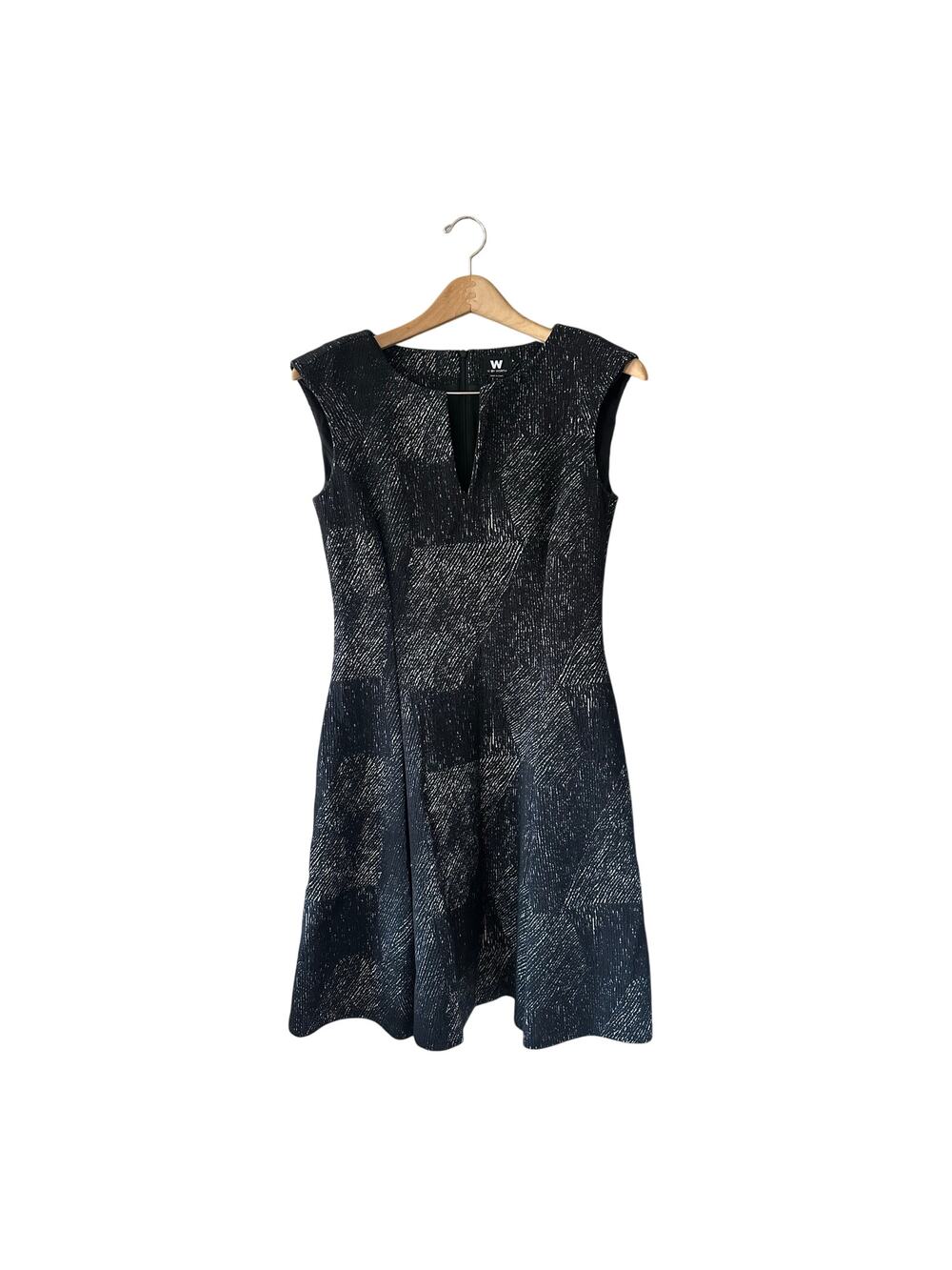 W by Worth Black and White Textured Fit and Flare Dress Size 4